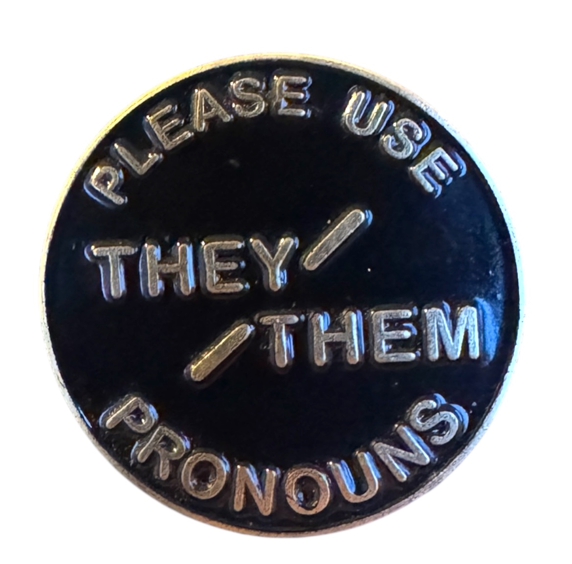 Pines y botones LHBTQIA+ TransUndeez, Pines y botones Pride, Pines accesorios LHBTQ, Pines insignia LGBTQ+, Pines con bandera Pride, Pines de pronombres (ella/they, etc.), Insignias de arcoíris, Pines y botones inclusivos, Accesorios inclusivos de género, Colección de pines queer, Pin “she/they”, Pin orgullo trans, Pin arcoíris bisexual, Insignia orgullo pansexual, Pin icono asexual, Pines ally / queer all year, Mini pines bandera LHBTQ, Pines de inclusividad para ropa, Pines Pride con mensaje